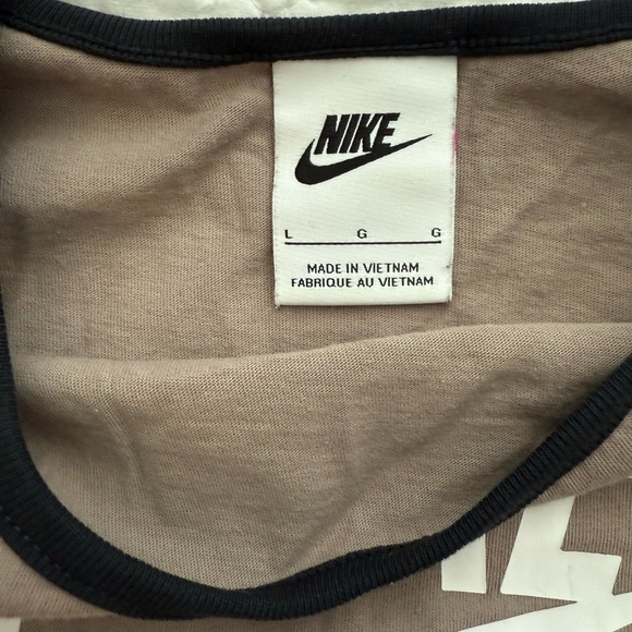 Cute Nike Top size L - Picture 2 of 9
